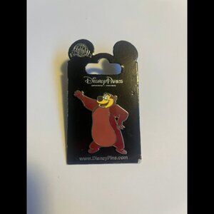 Disney Parks Humphrey The Bear Pin New A6S6B4B1